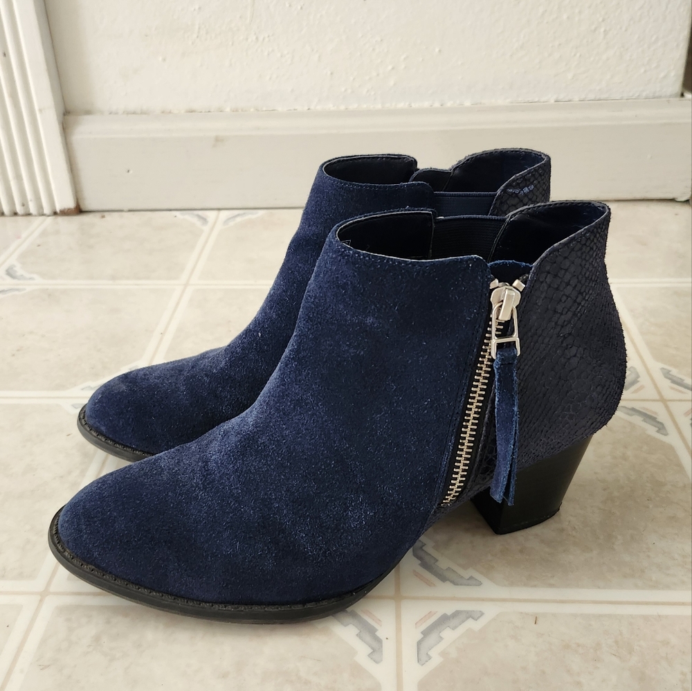 Vionic Navy Blue Suede Ankle Boots